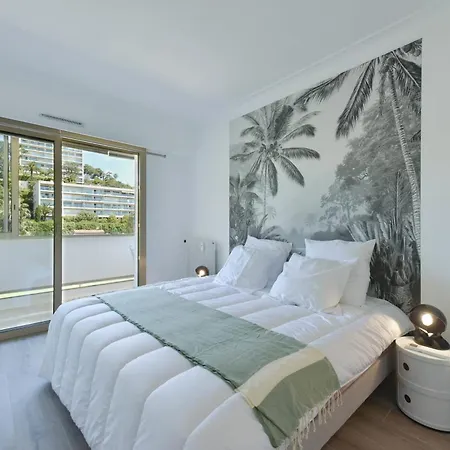 Apartment 2-br Sea View Private Parking Walk To Beaches *