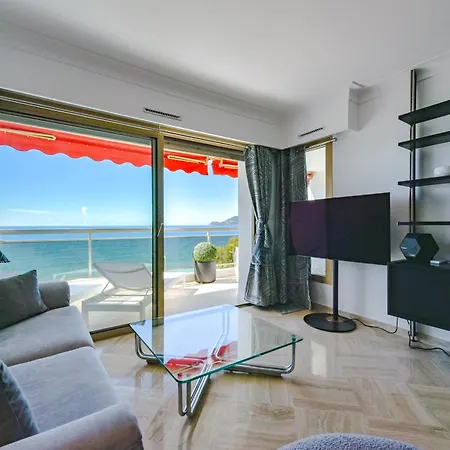 2-br Sea View Private Parking Walk To Beaches *